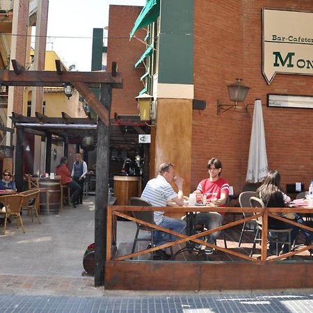Hostal Montsant Salou Kültér fotó