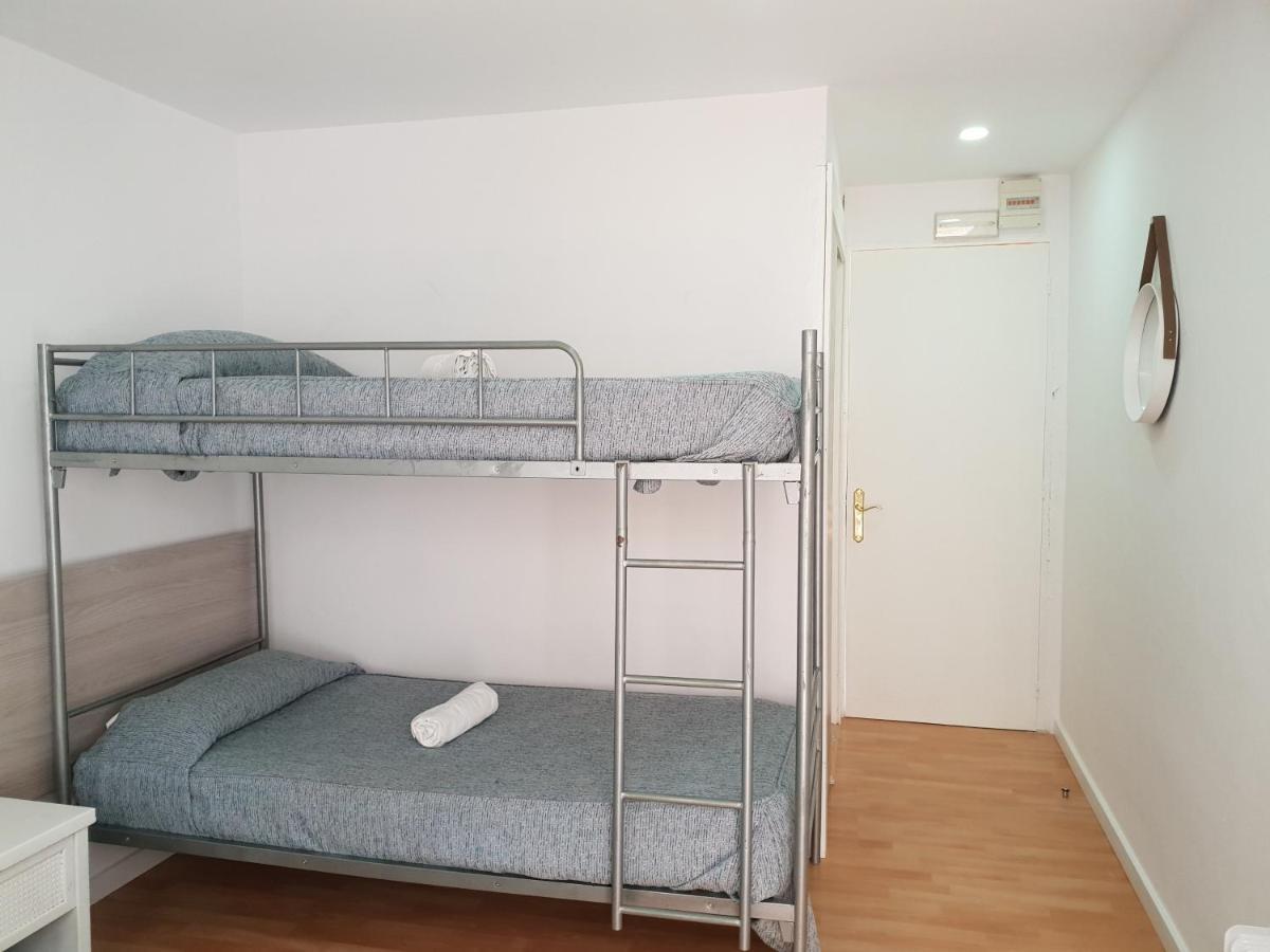 Hostal Montsant Salou Kültér fotó
