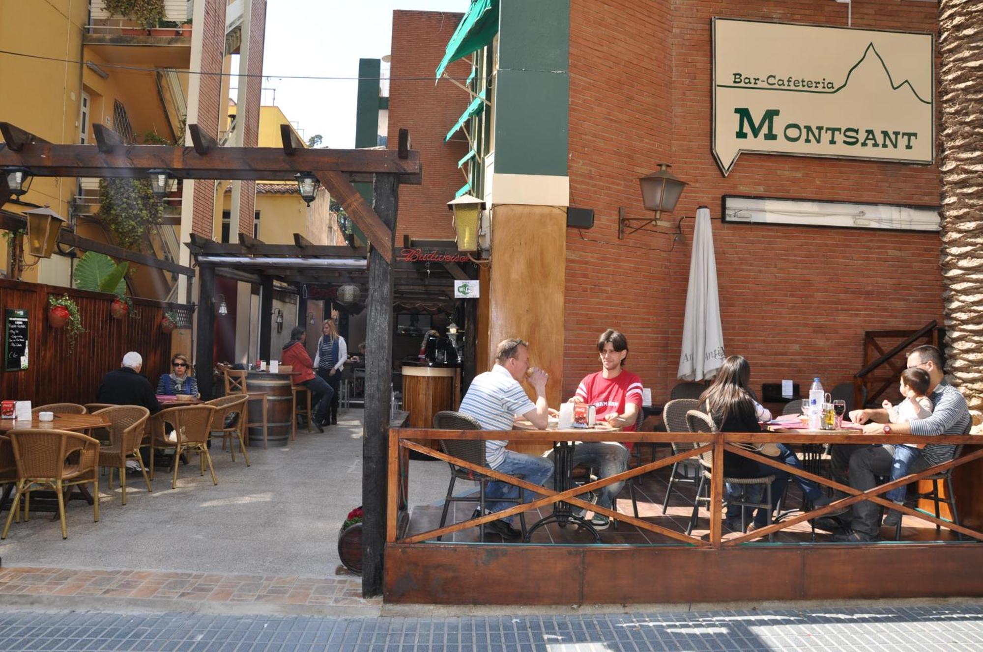 Hostal Montsant Salou Kültér fotó