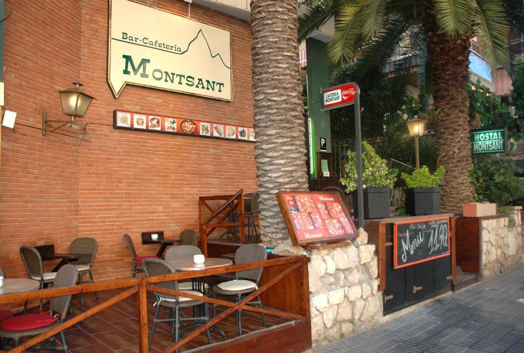 Hostal Montsant Salou Kültér fotó