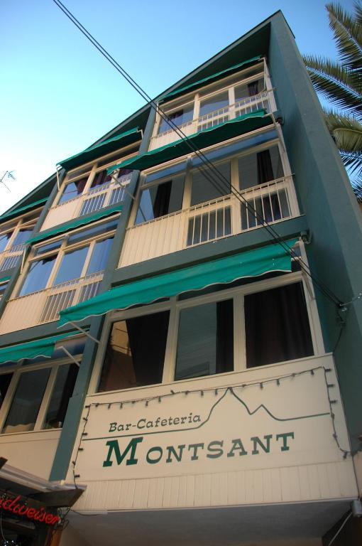 Hostal Montsant Salou Kültér fotó