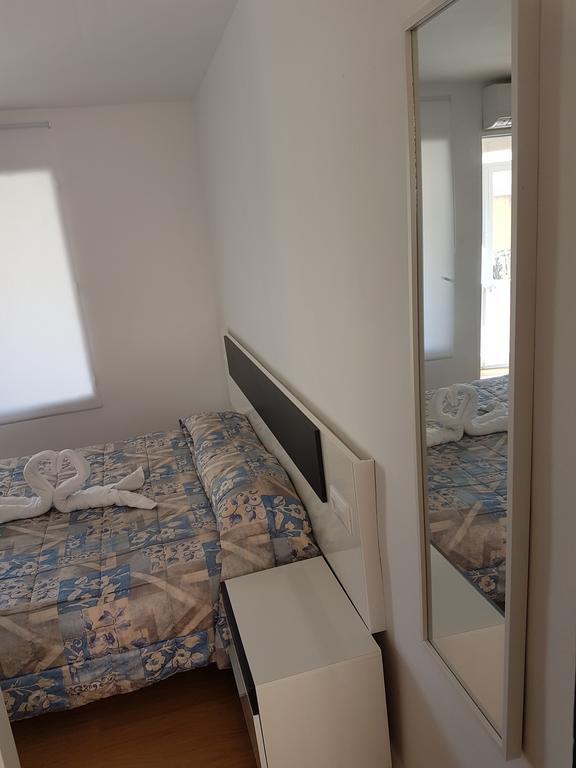 Hostal Montsant Salou Kültér fotó