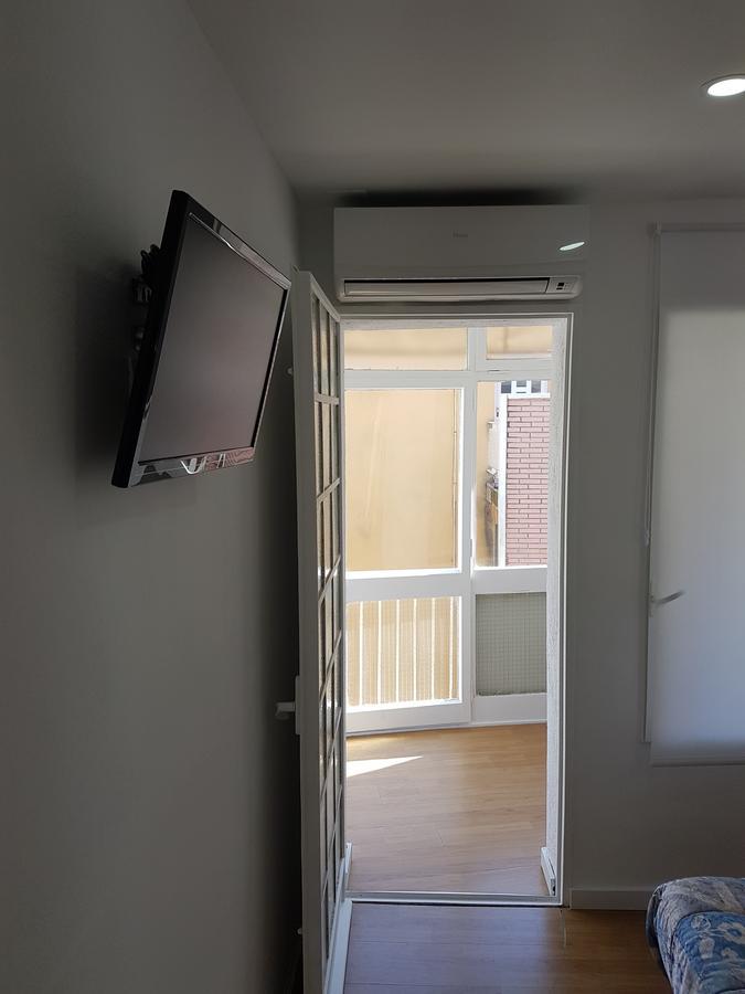 Hostal Montsant Salou Kültér fotó